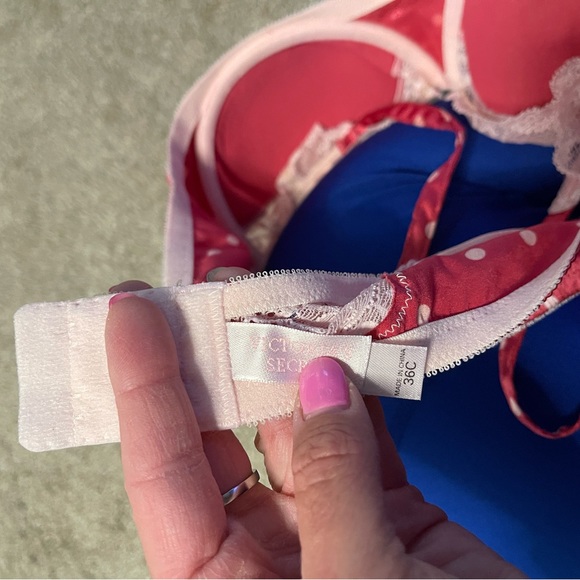 Victoria secret bras - Picture 7 of 10